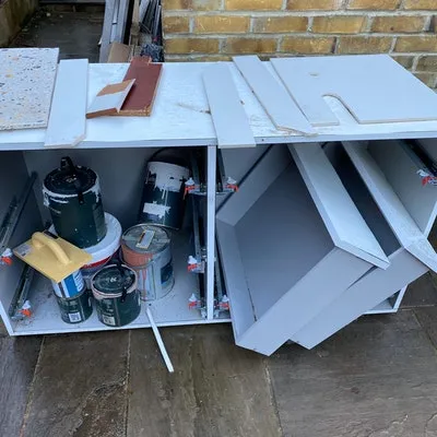 sw18 tiles, chest of drawers and waste £90