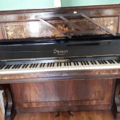 good condition piano £70